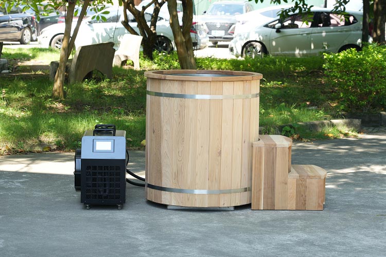 Luxury Cold Plunge Barrel for Gyms and Spas