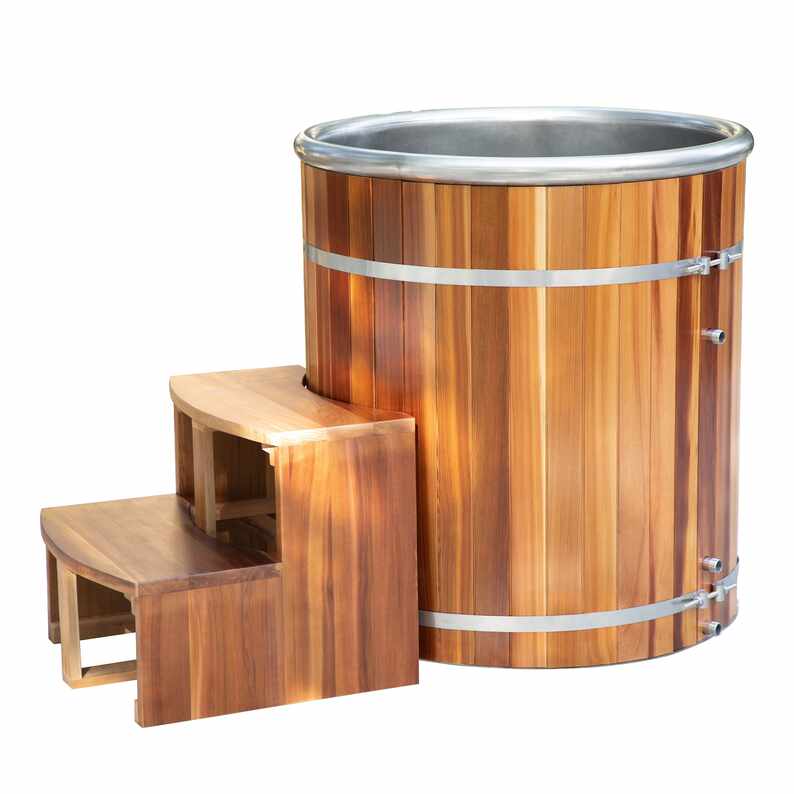 Round Red Cedar Cold Plunge Compact Recovery Tub