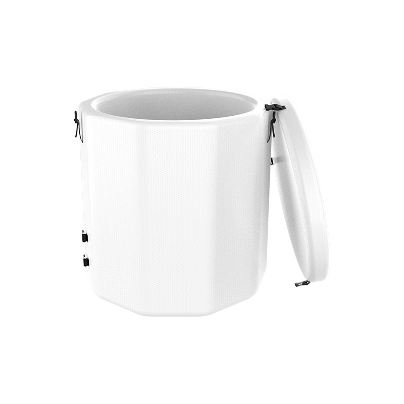 Opblaasbaar ijsdompje voor het herstel van koud bad